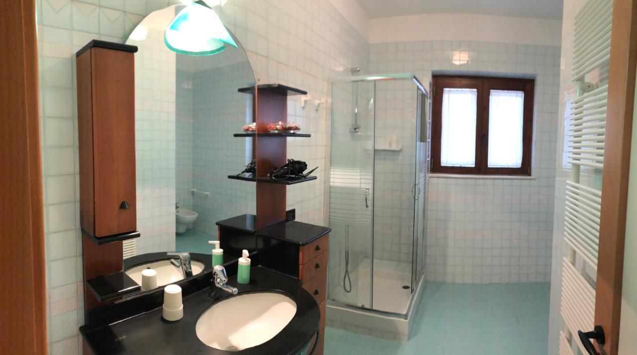 The Holiday House Hotel Santeramo in Colle Bagian luar foto