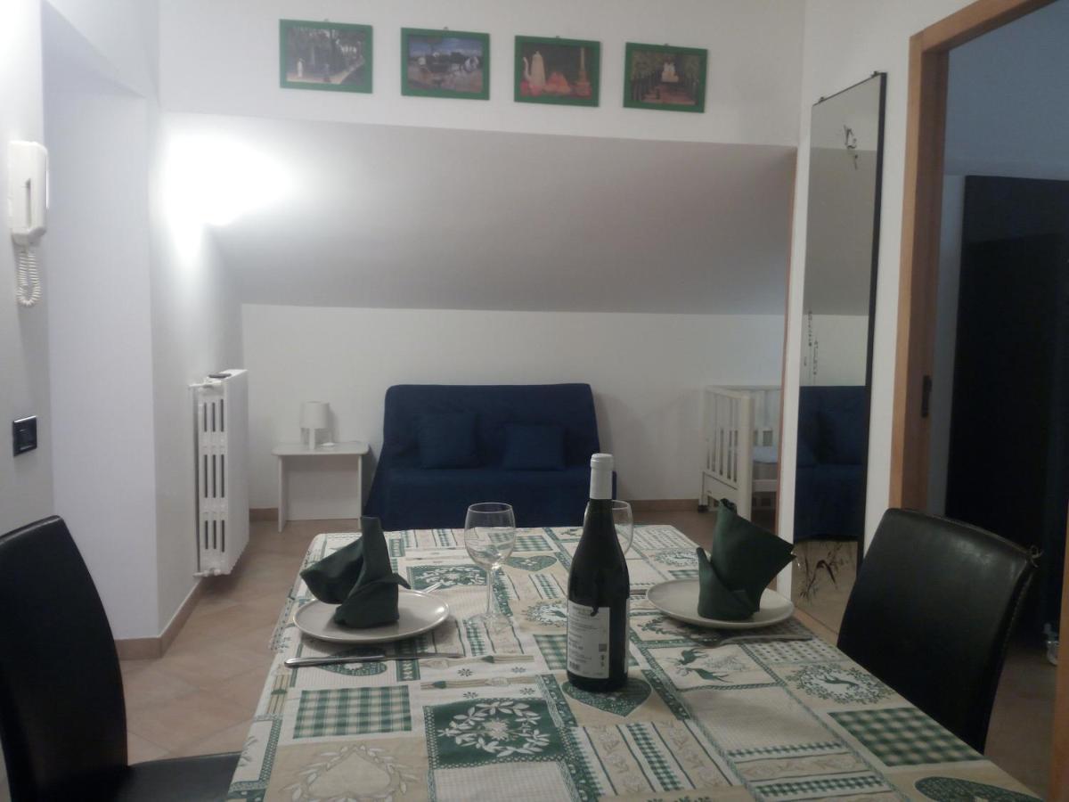 The Holiday House Hotel Santeramo in Colle Bagian luar foto