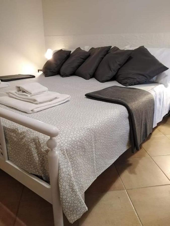 The Holiday House Hotel Santeramo in Colle Bagian luar foto