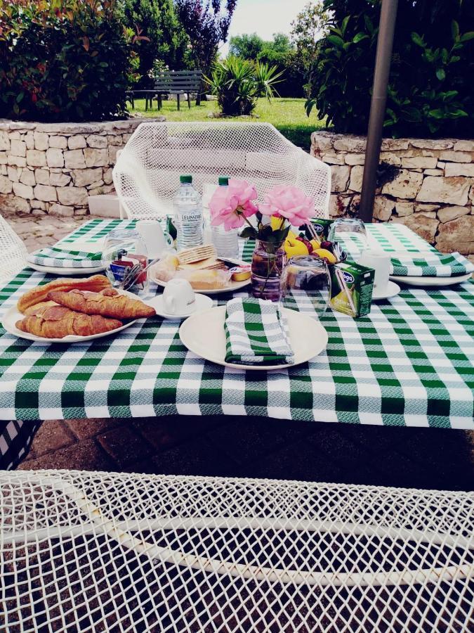 The Holiday House Hotel Santeramo in Colle Bagian luar foto