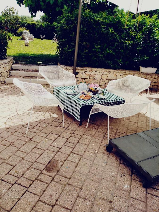 The Holiday House Hotel Santeramo in Colle Bagian luar foto