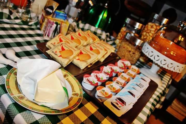 The Holiday House Hotel Santeramo in Colle Bagian luar foto
