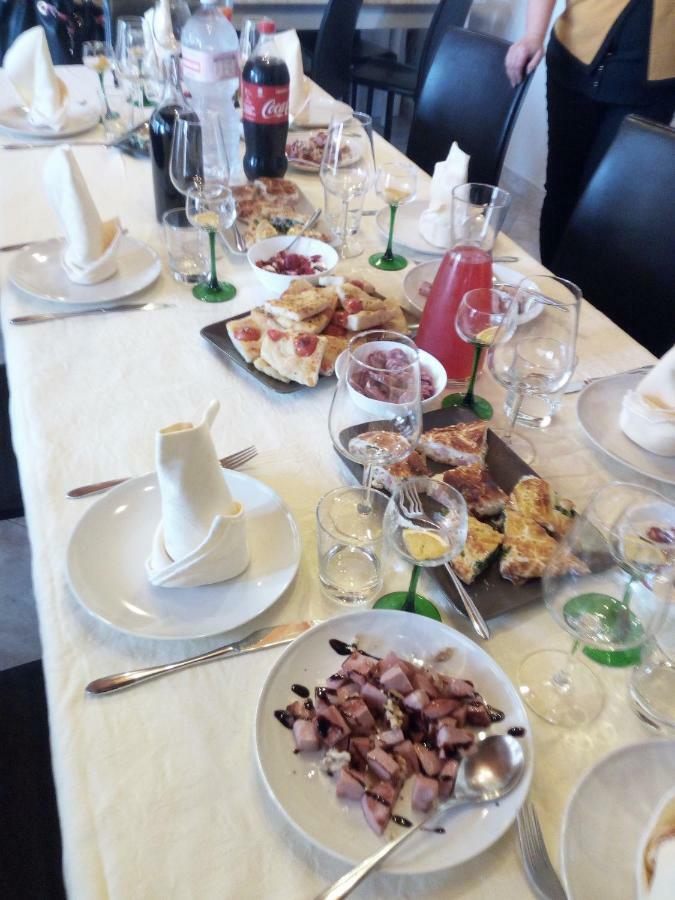 The Holiday House Hotel Santeramo in Colle Bagian luar foto